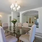 Villa Dos Palomas On The Golden Mile In Marbella