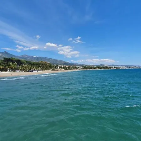 Dos Palomas On The Golden Mile In וילה