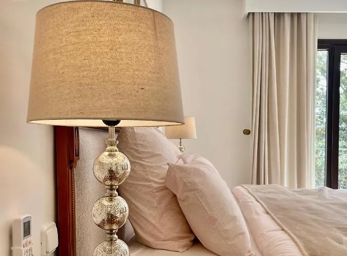 Dos Palomas On The Golden Mile In *